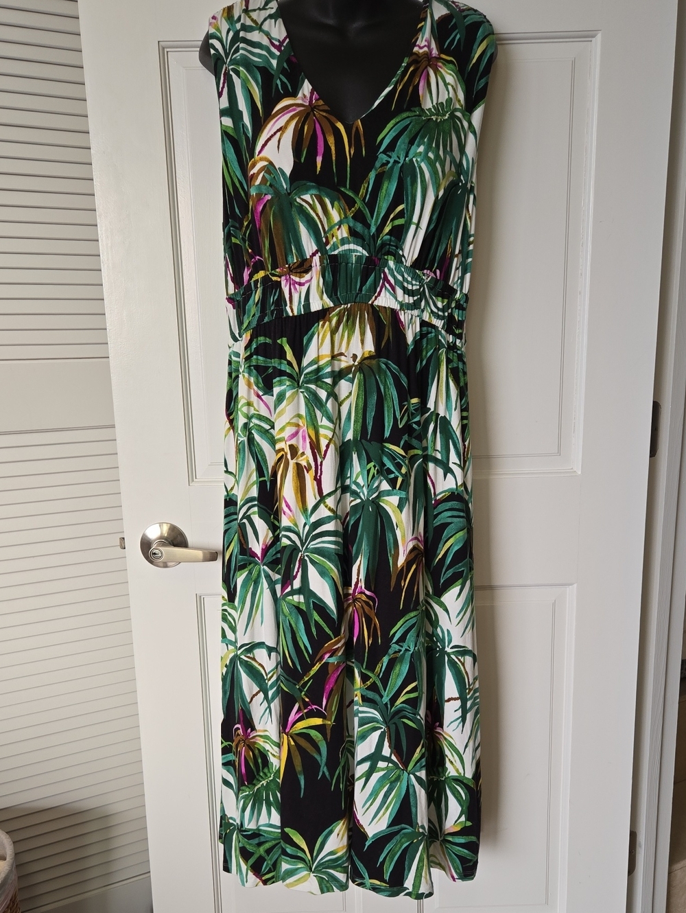 Soma Tropical Palm-Print Maxi Dress in Green, White & Black